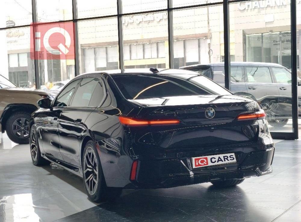 بي ام دبليو الفئة 7